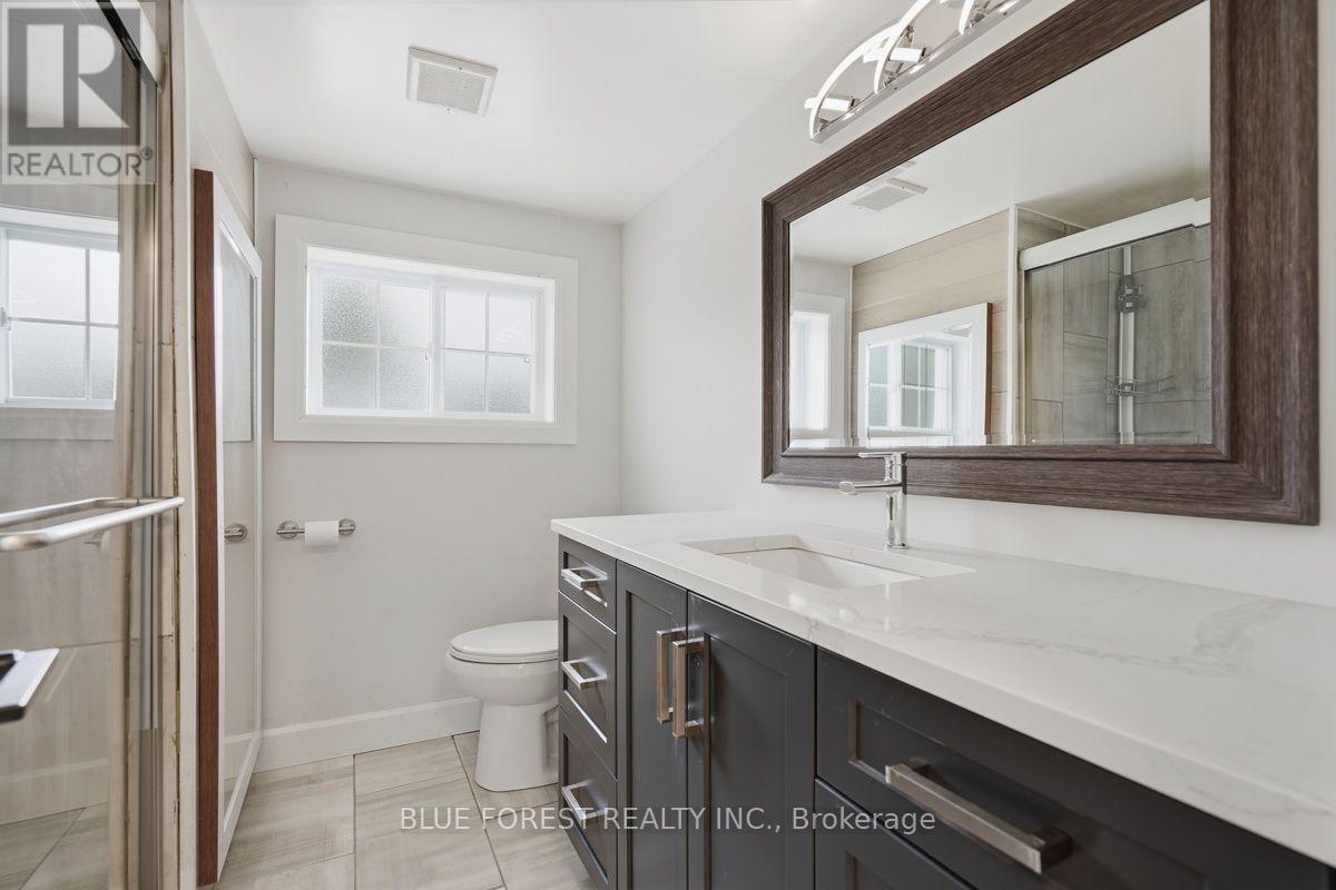 21 AGINCOURT PLACE - 32