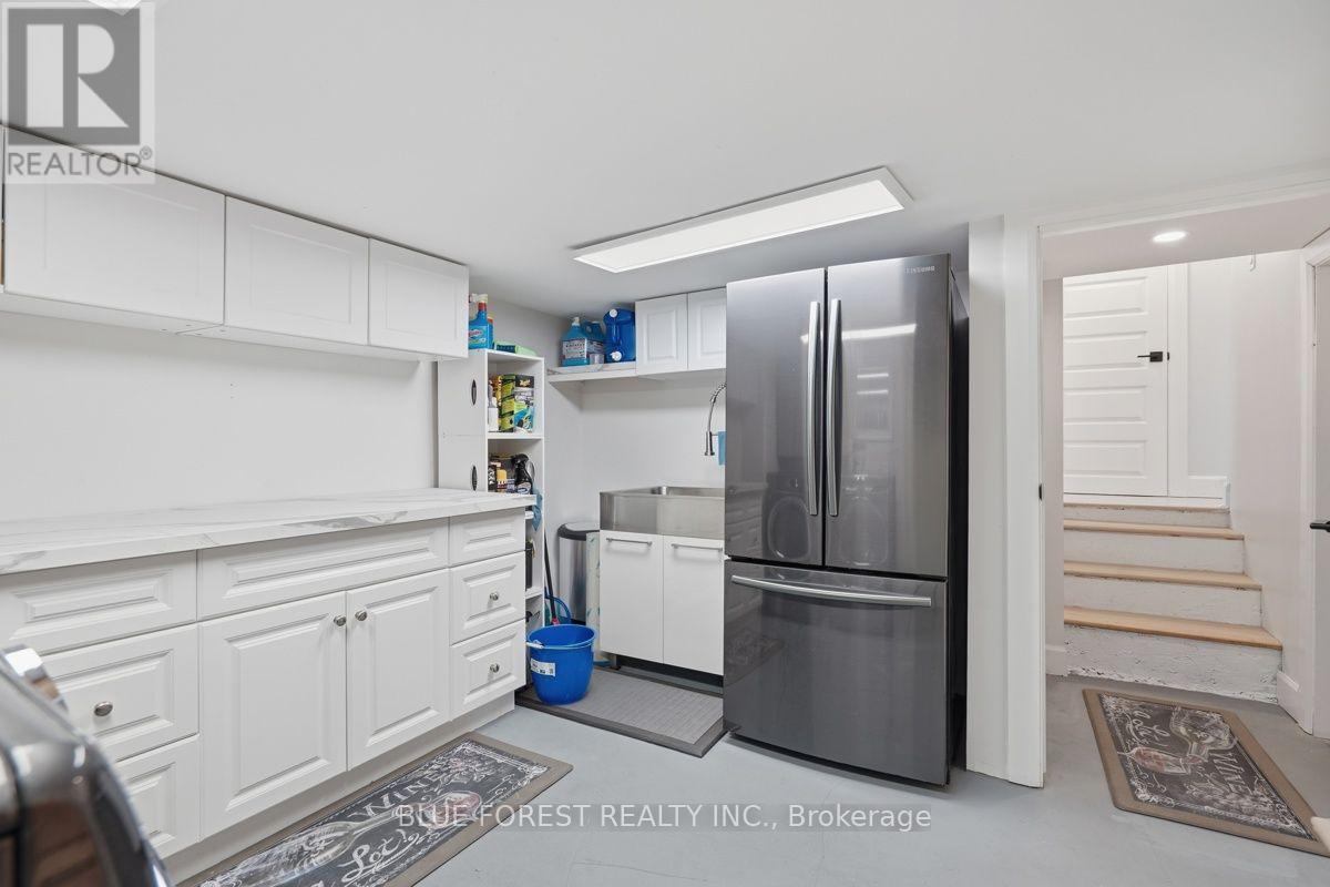 21 AGINCOURT PLACE - 35