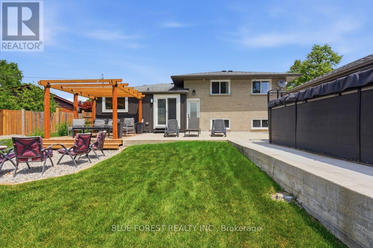 21 AGINCOURT PLACE - 44