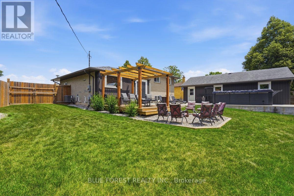 21 AGINCOURT PLACE - 45