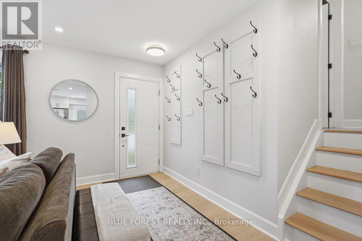 21 AGINCOURT PLACE - 6