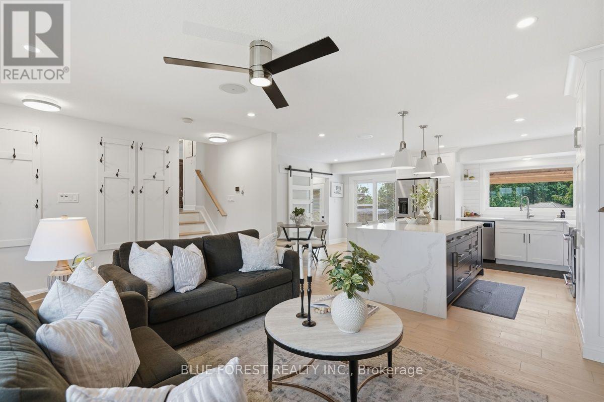 21 AGINCOURT PLACE - 9