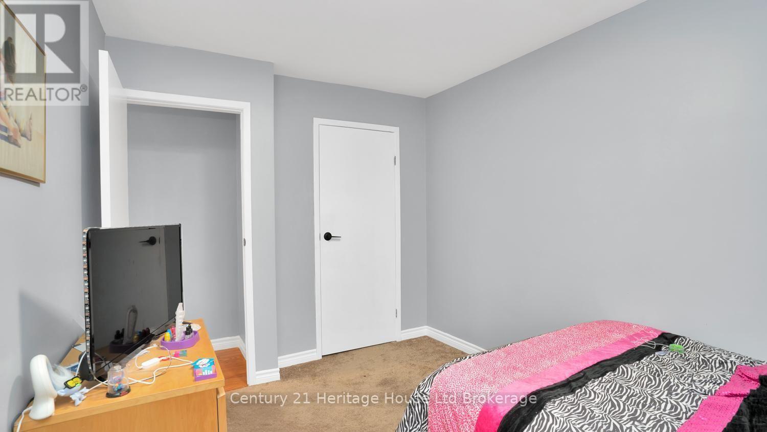 117 WONHAM STREET S - 16