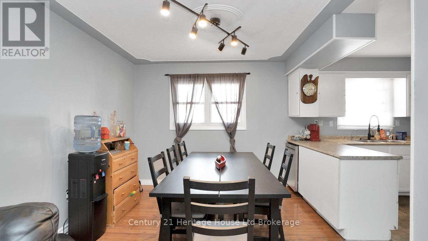117 WONHAM STREET S - 8