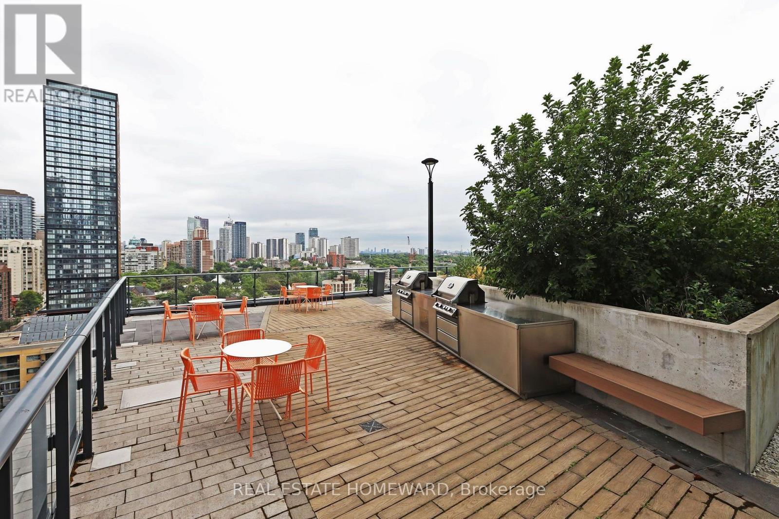 #2006 251 JARVIS STREET - 27