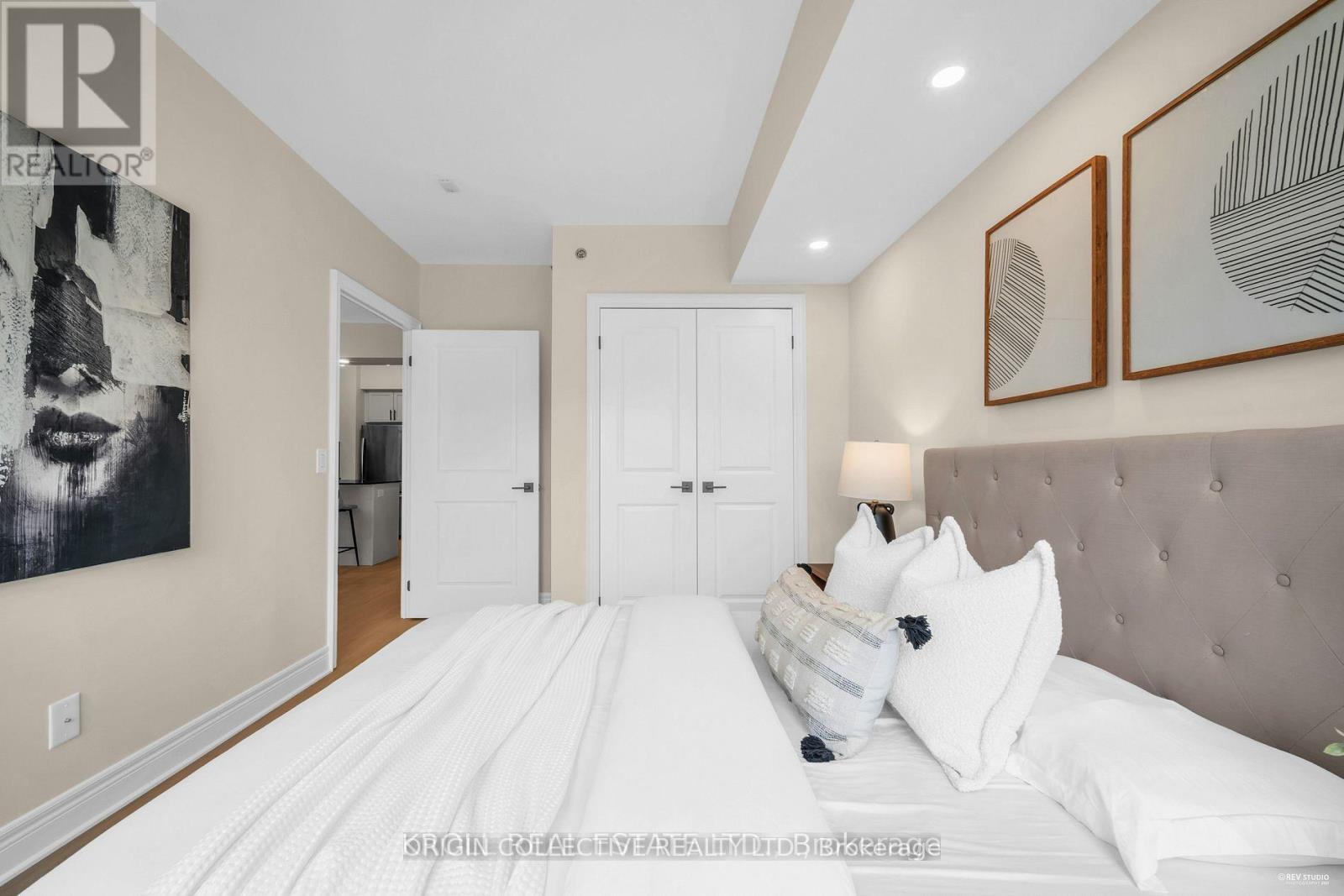 #229 701 SHEPPARD AVENUE W - 14