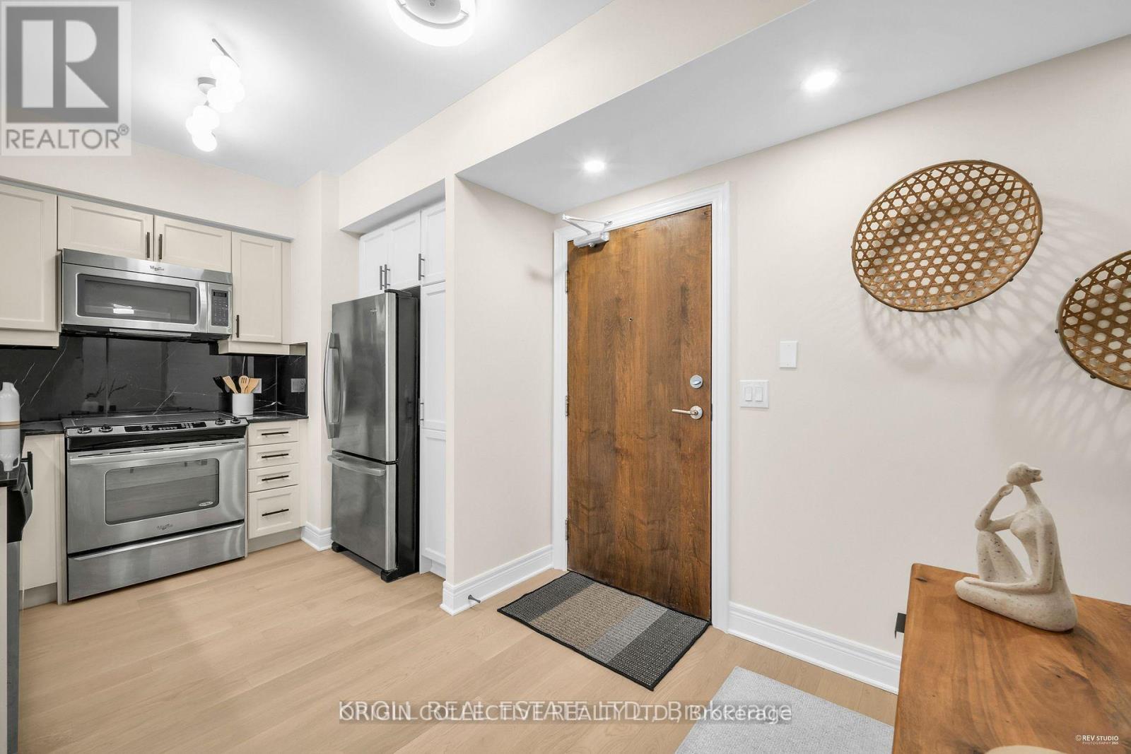 #229 701 SHEPPARD AVENUE W - 31