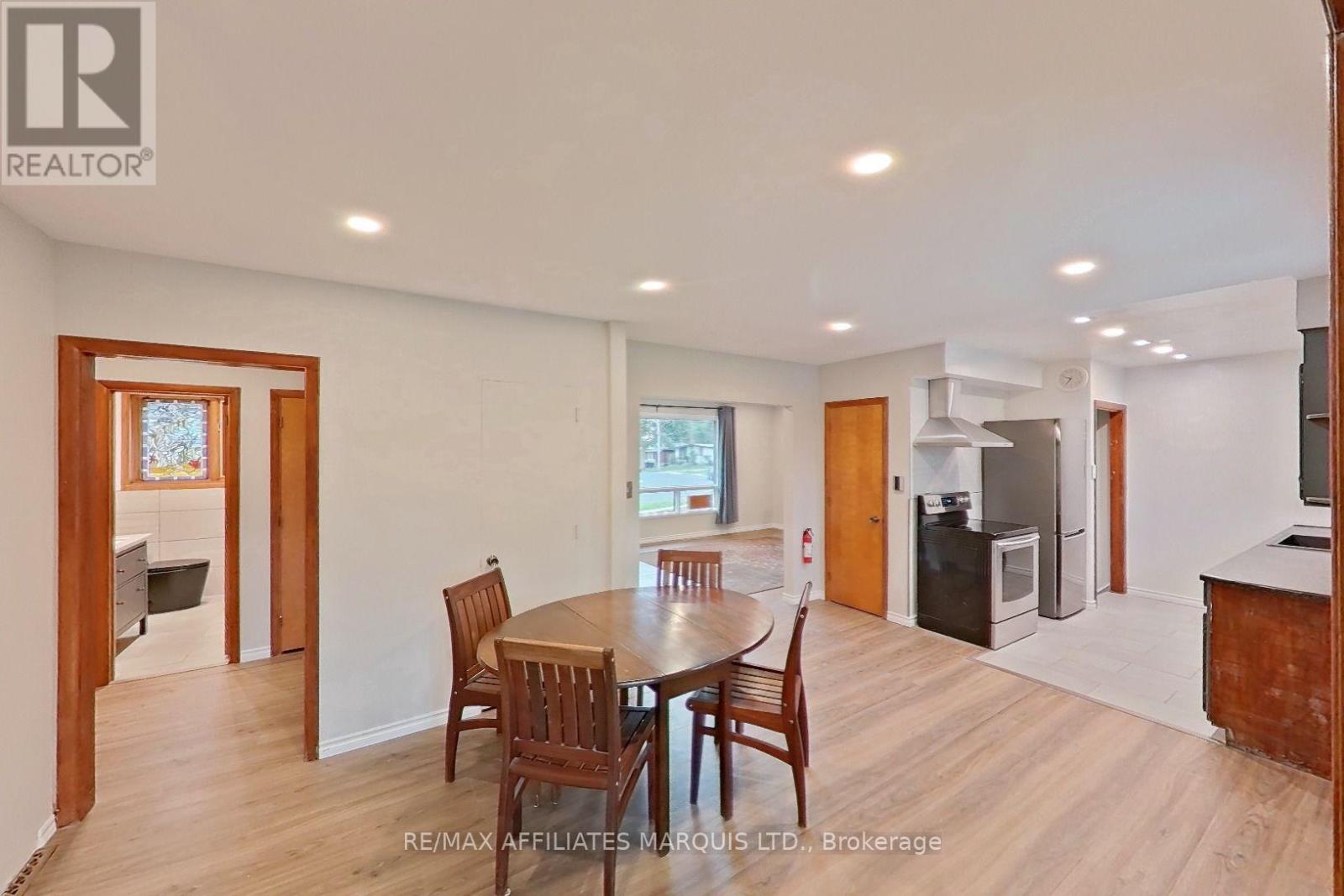 777 SANDFIELD CRESCENT - Image 13