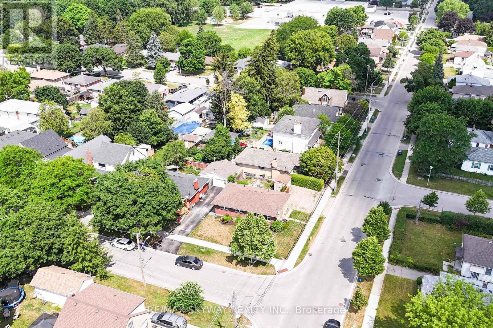 724 BRANT STREET - 12