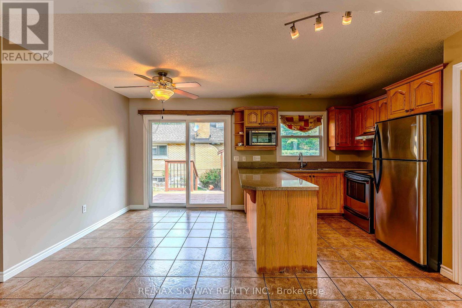 724 BRANT STREET - 18