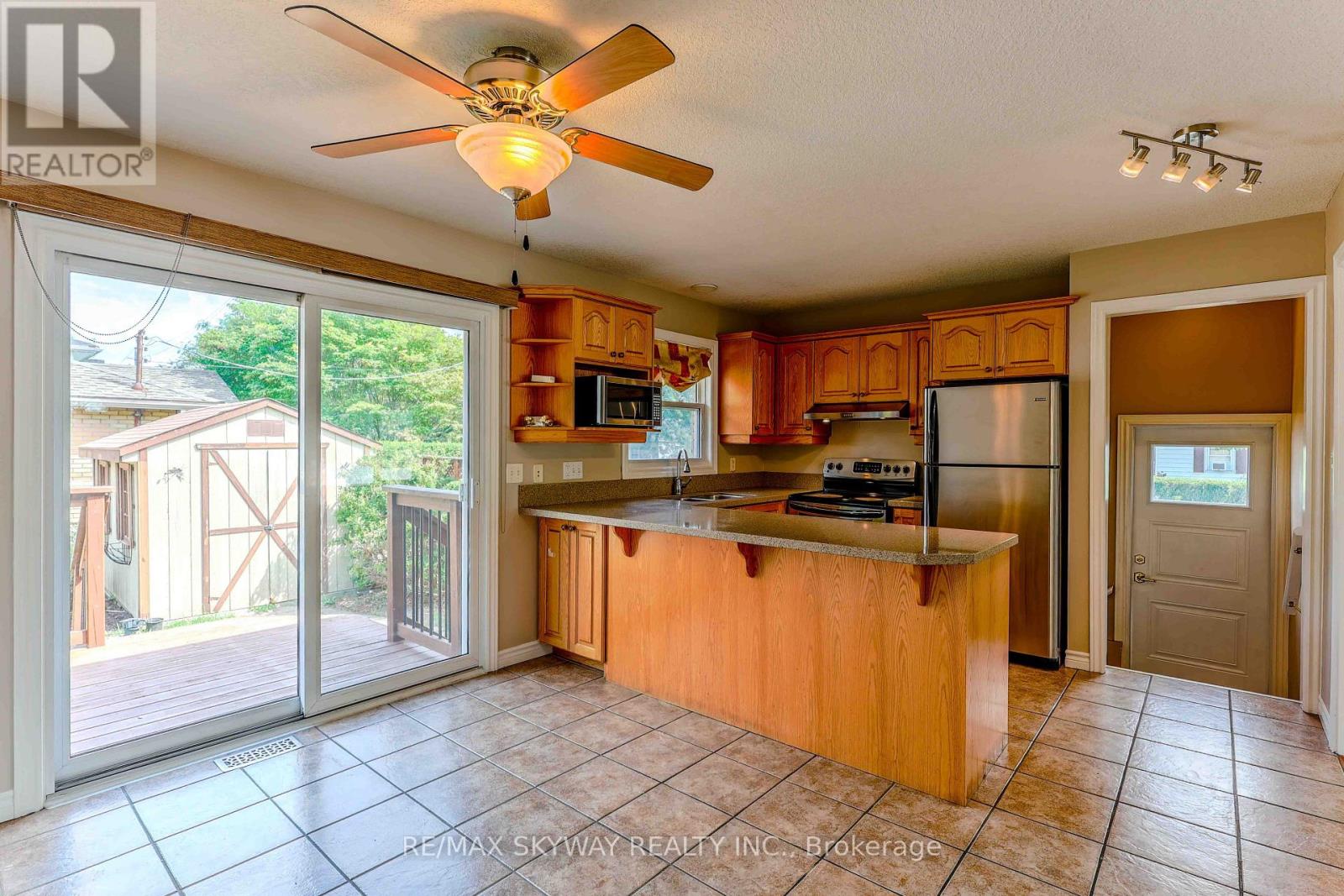 724 BRANT STREET - 19