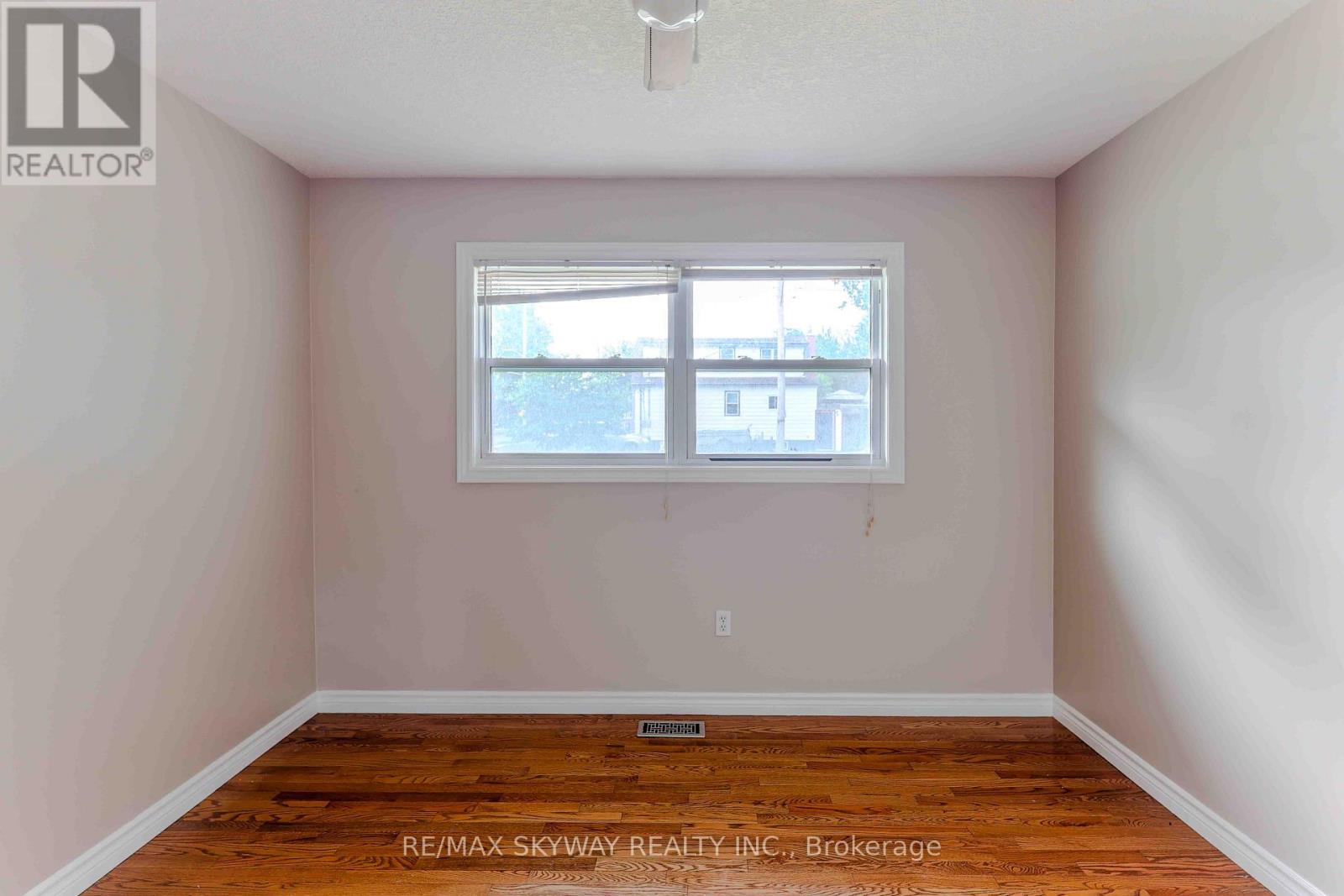 724 BRANT STREET - 28