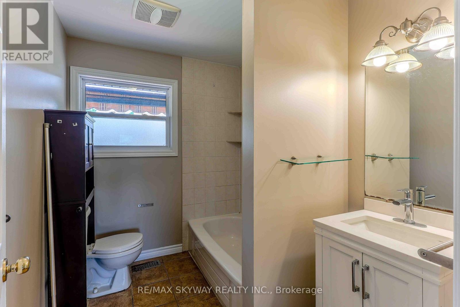 724 BRANT STREET - 22