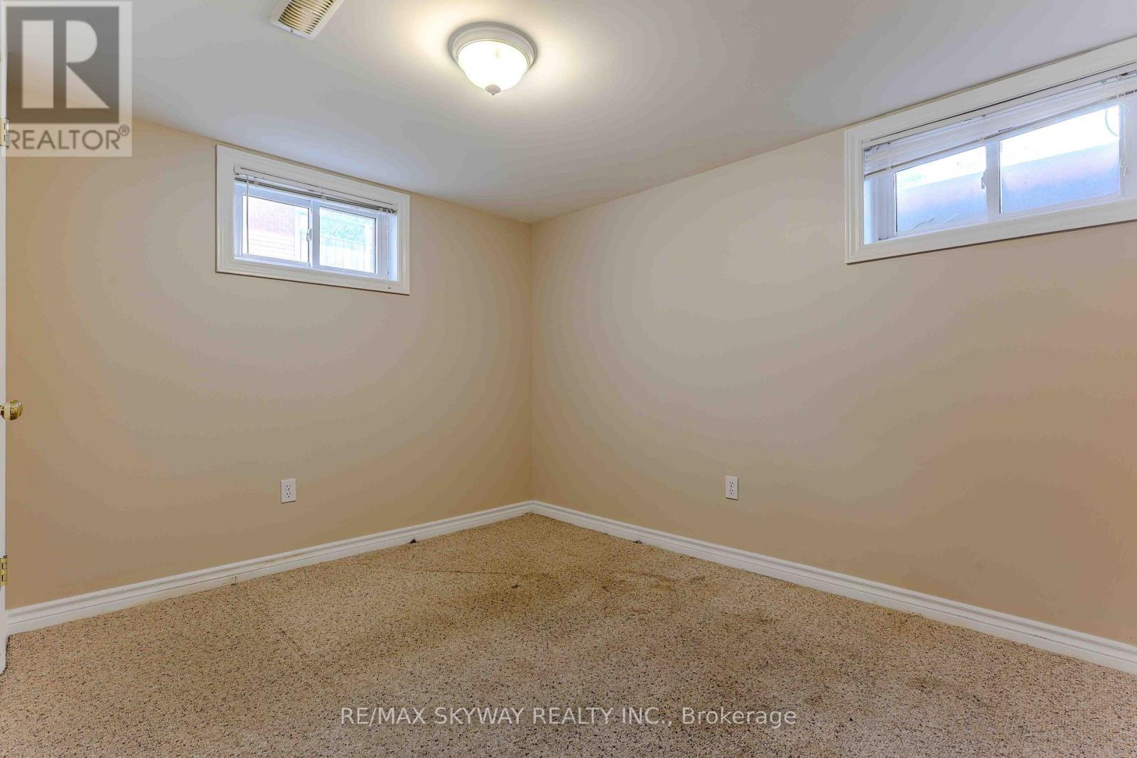 724 BRANT STREET - 36