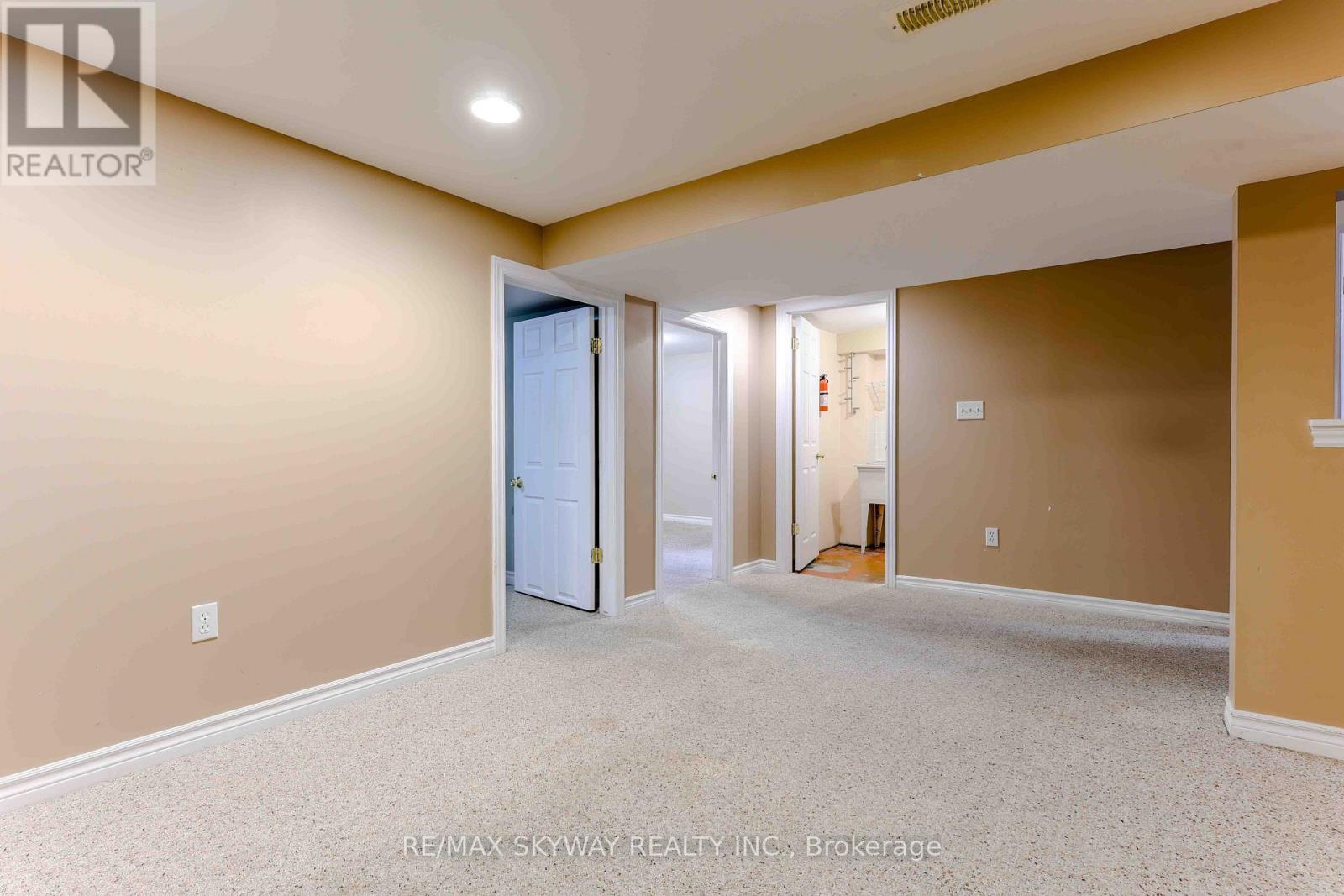 724 BRANT STREET - 40