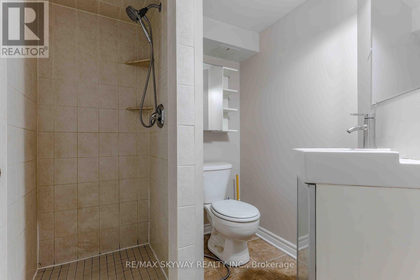 724 BRANT STREET - 34