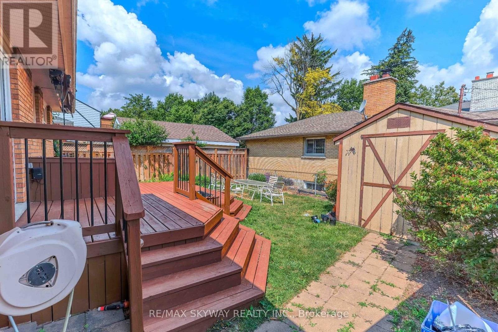 724 BRANT STREET - 9