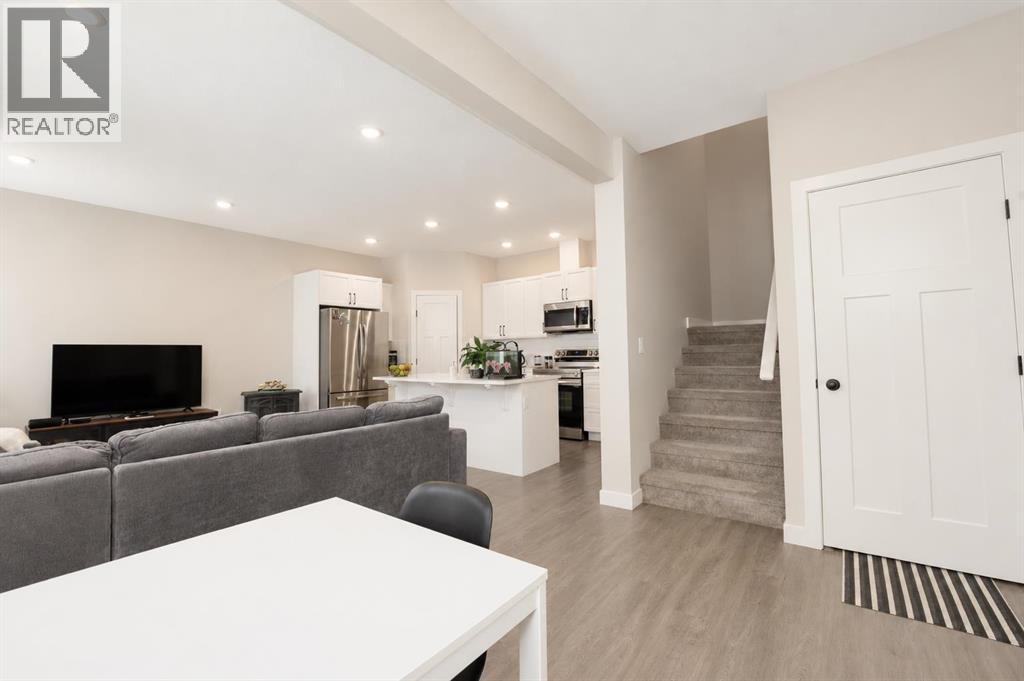 10227A 149 Avenue - 16