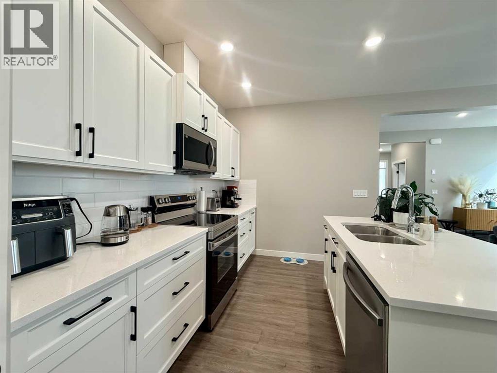 10227A 149 Avenue - 11