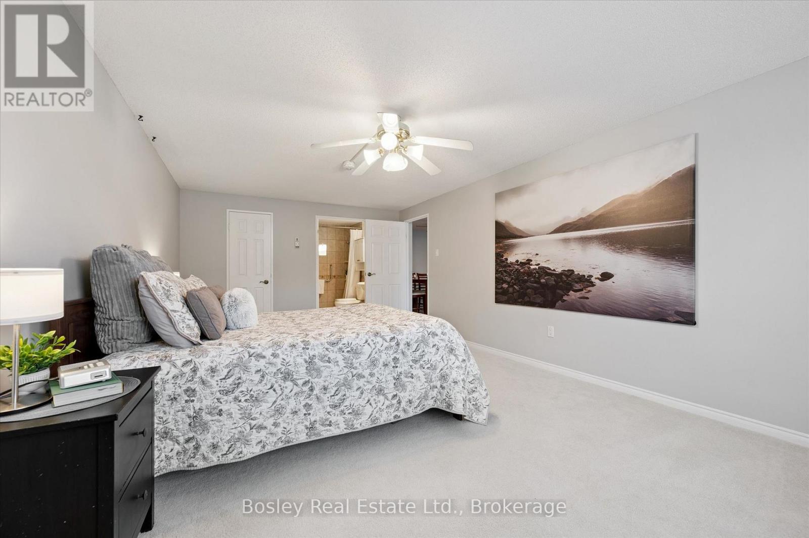 #815 55 GREEN VALLEY DRIVE - 11