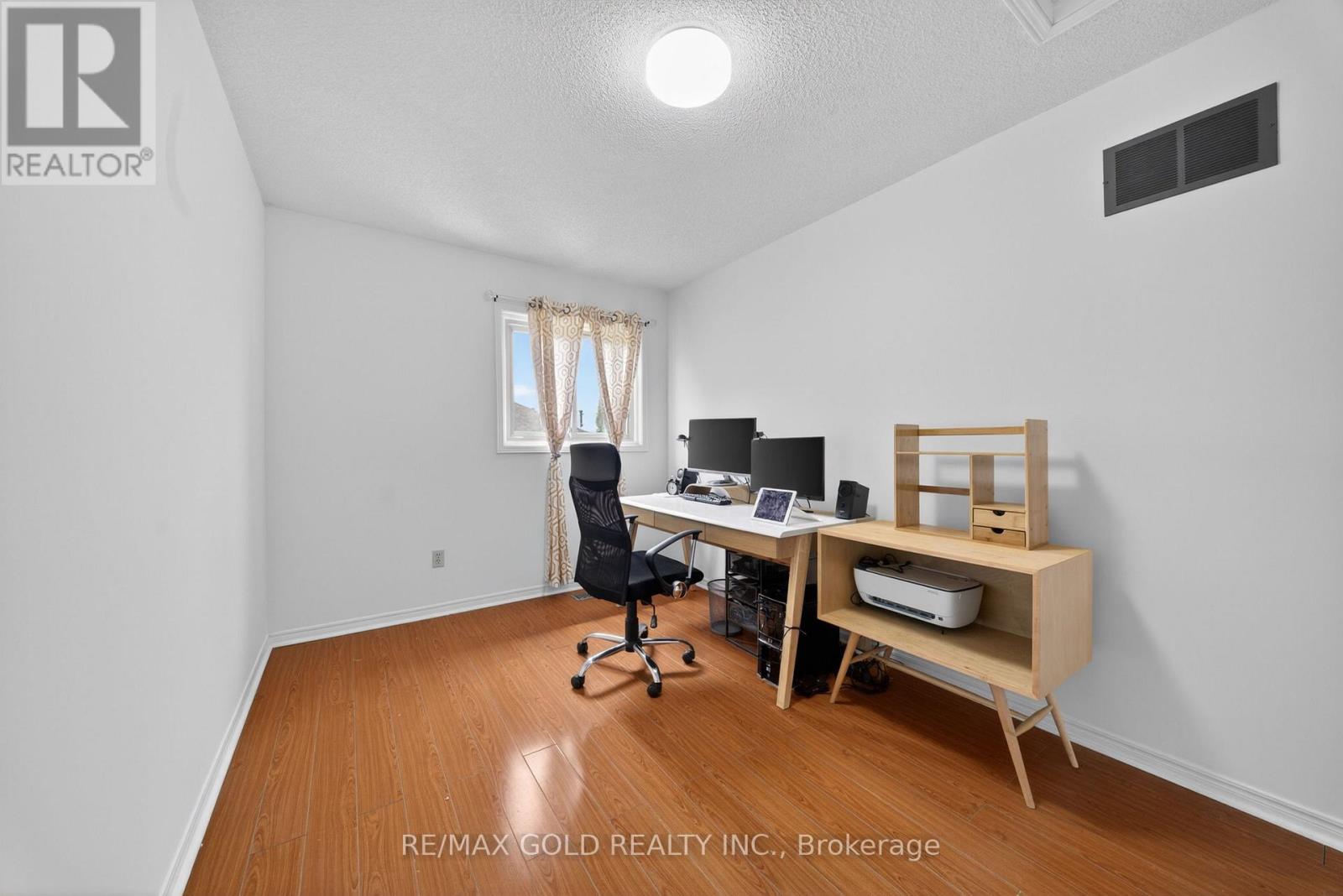 949 BLIZZARD ROAD - 35