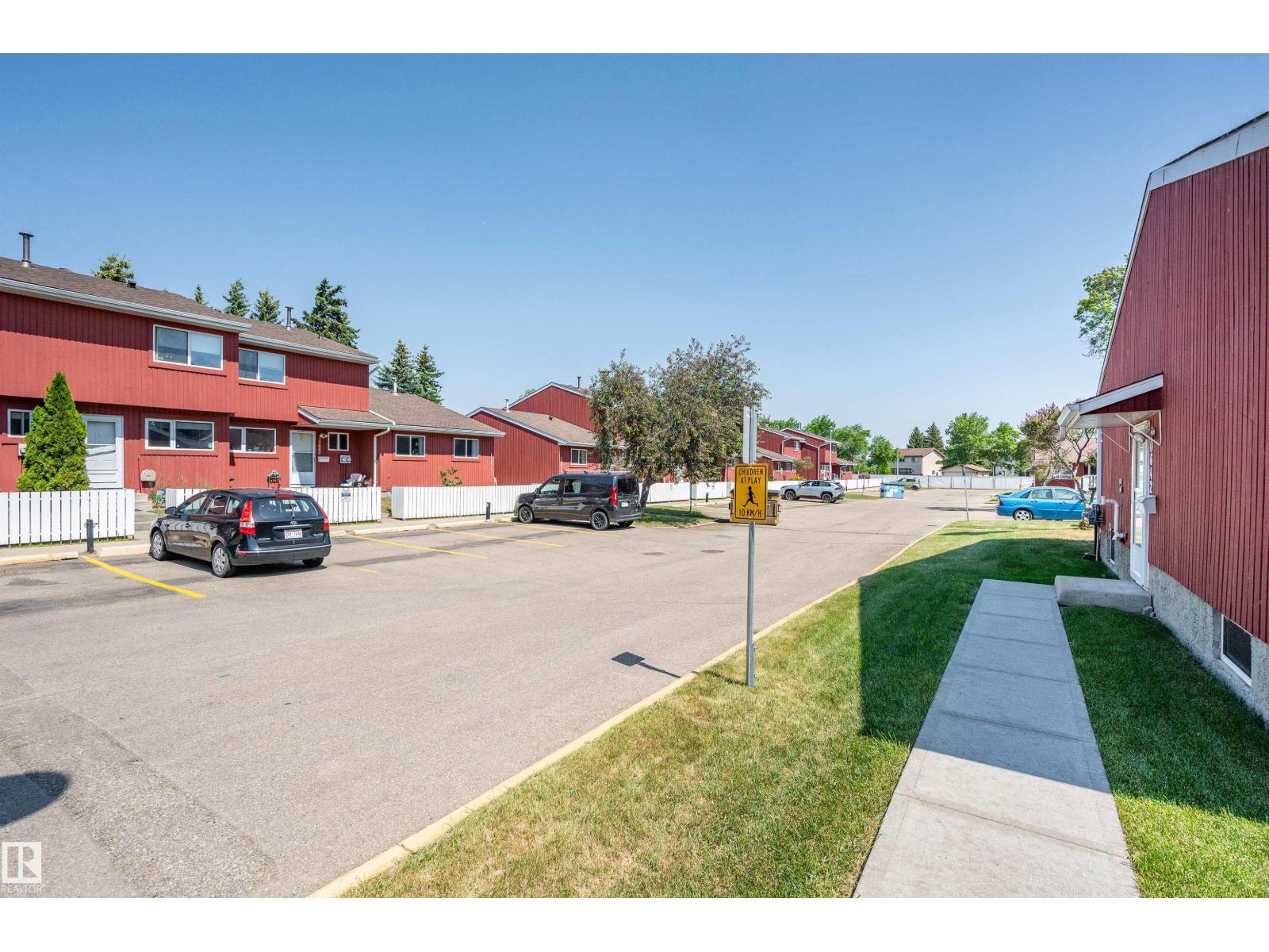 10678 Beaumaris RD NW — photo 41
