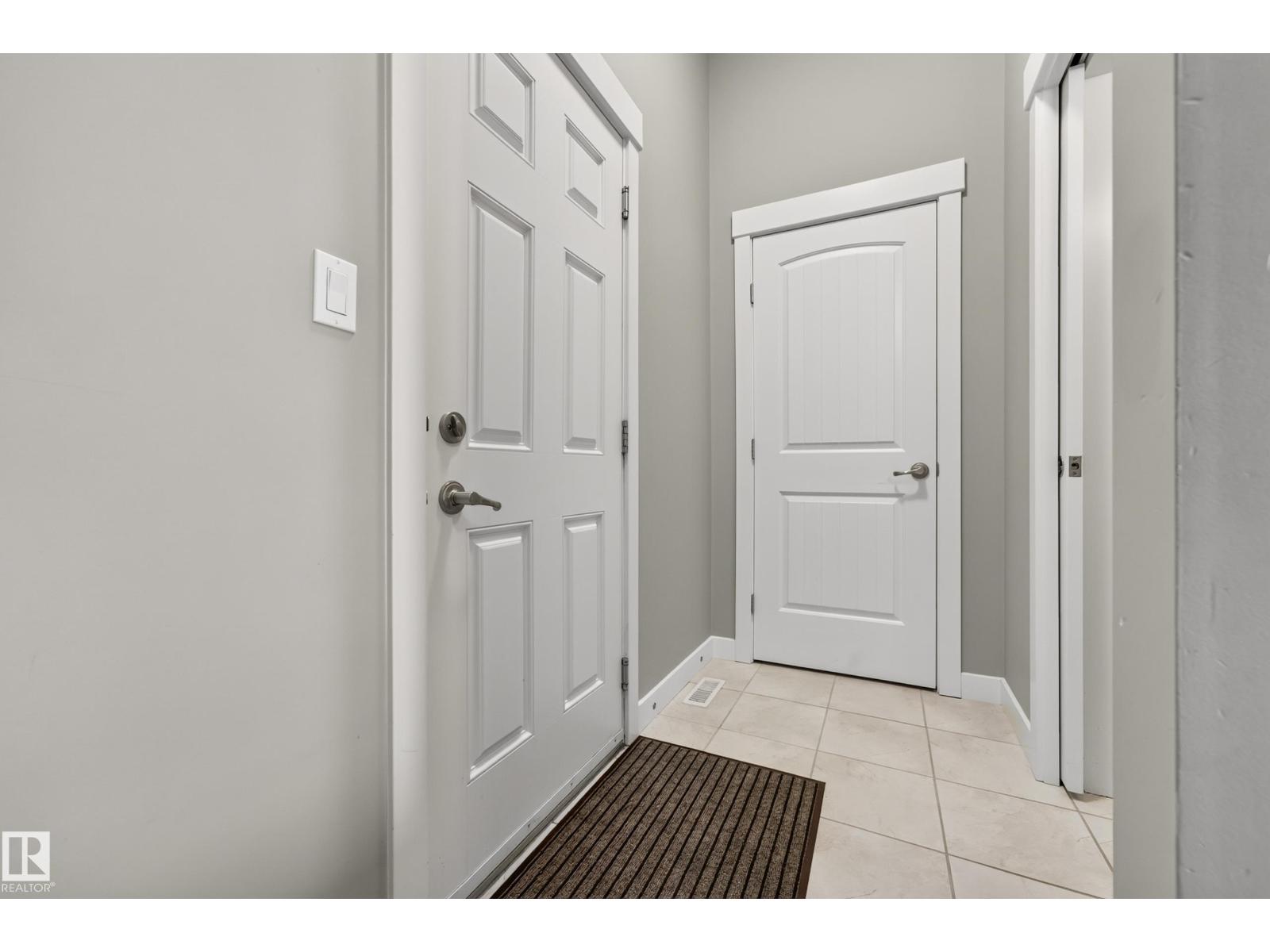 186 REED PL - 33