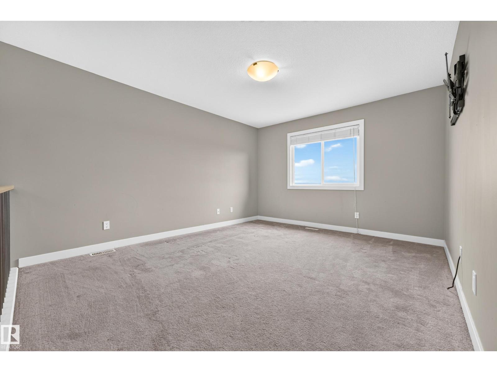 186 REED PL - 36