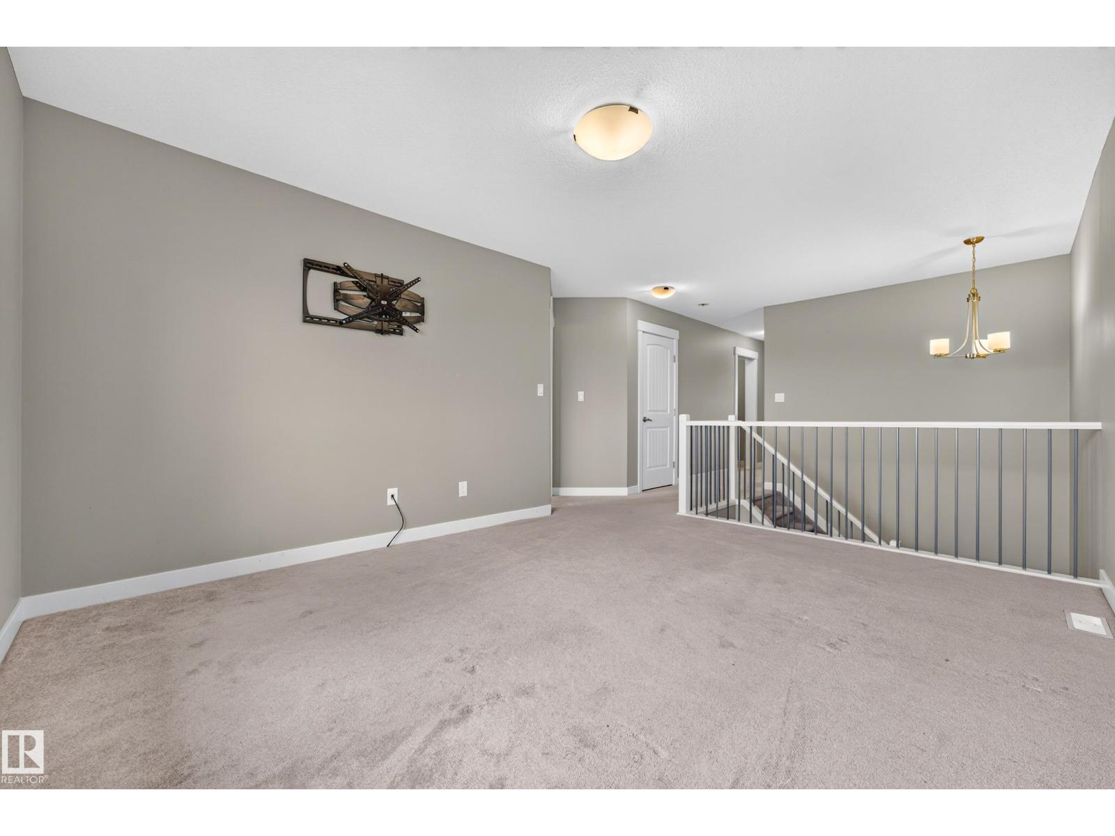 186 REED PL - 38