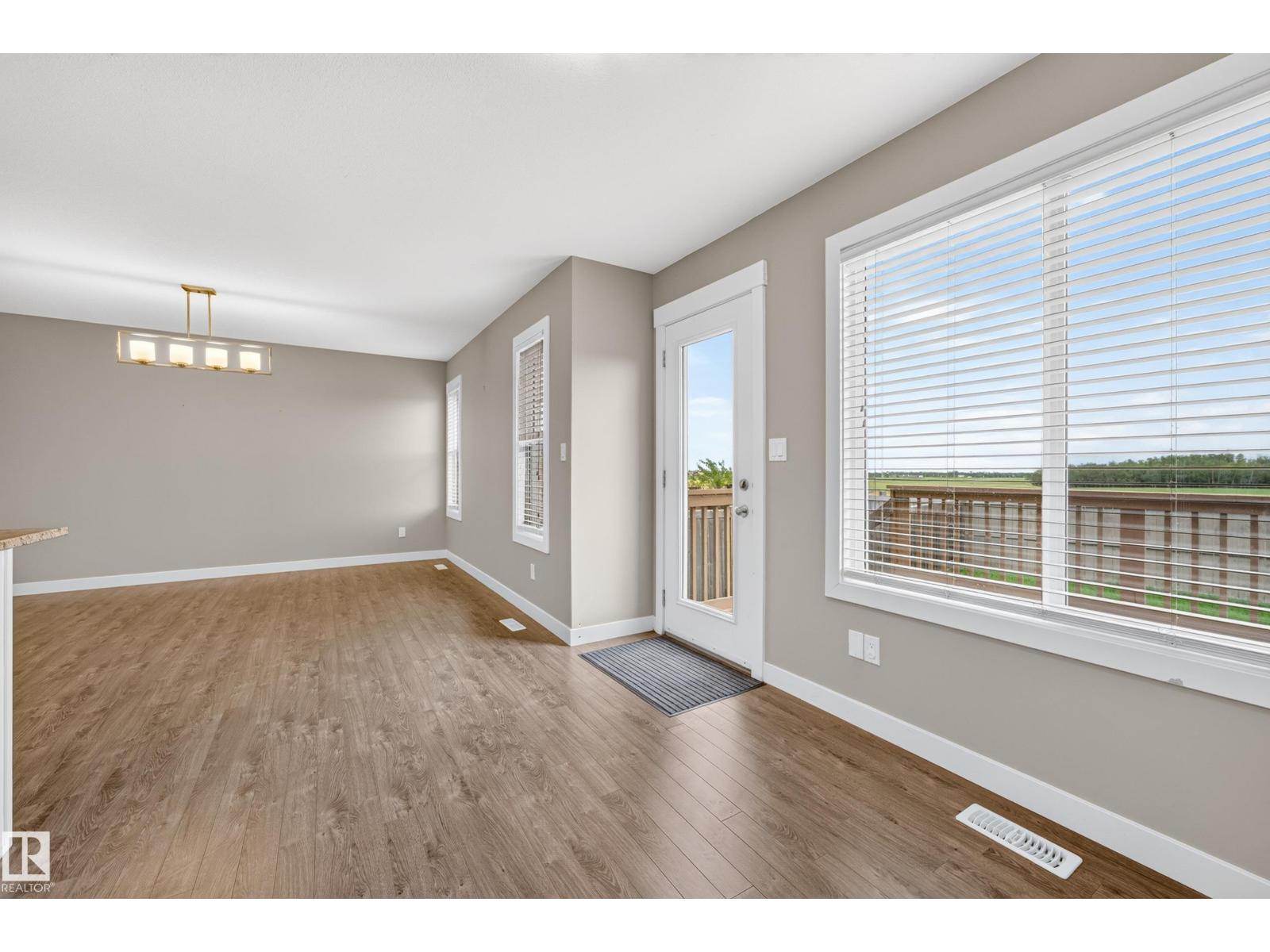 186 REED PL - 32