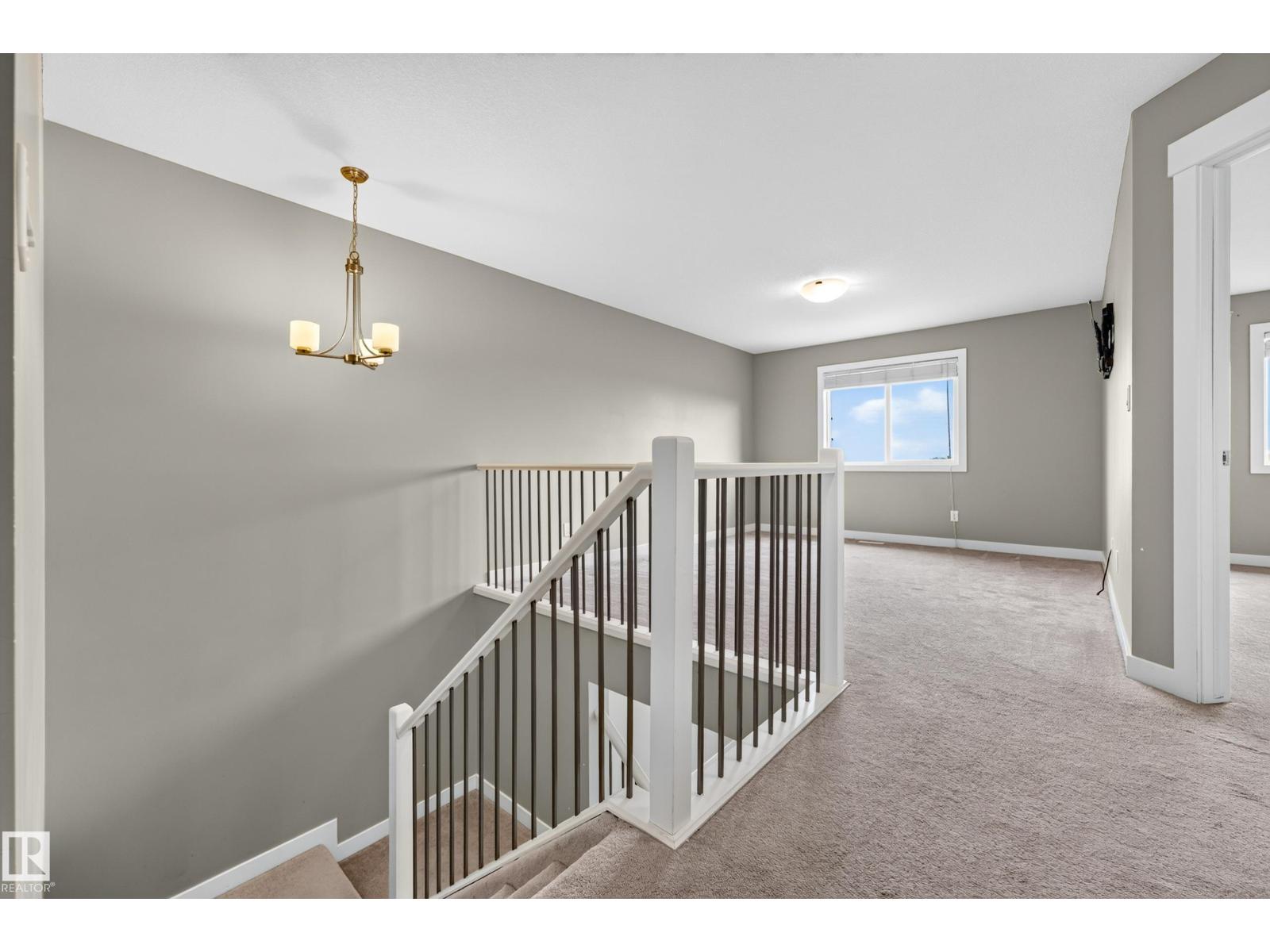 186 REED PL - 35