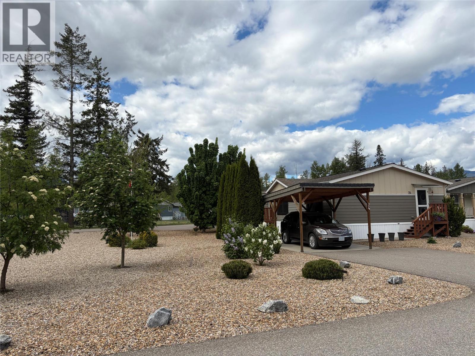 #24 4811 10A Avenue NE - 22