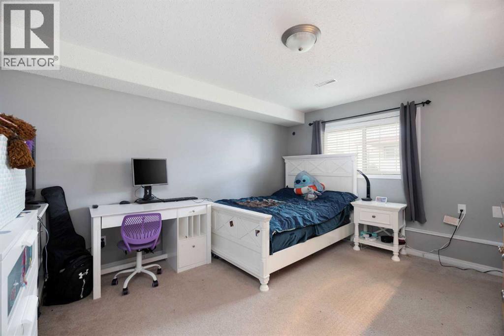 #7 220 Swanson Crescent - 8