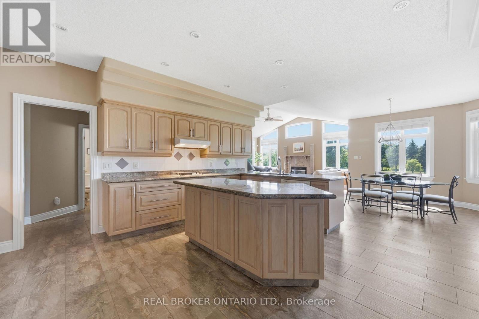 5 Bed, 4 Bath House for Sale in Ottawa – 1032 BLACK CANARY DRIVE, Ottawa – MLS# X13552116 - Image 11