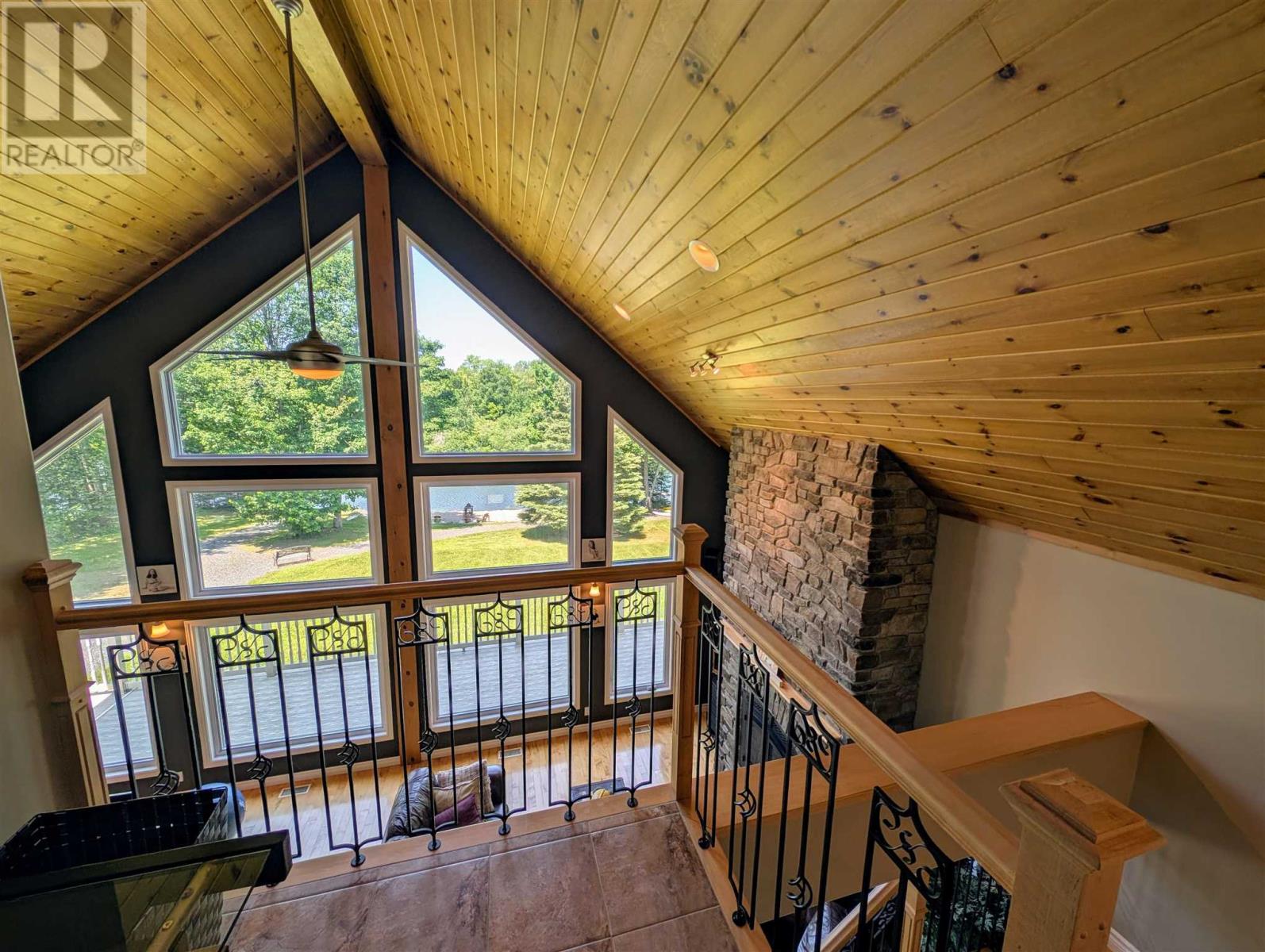 11 River DR - 26