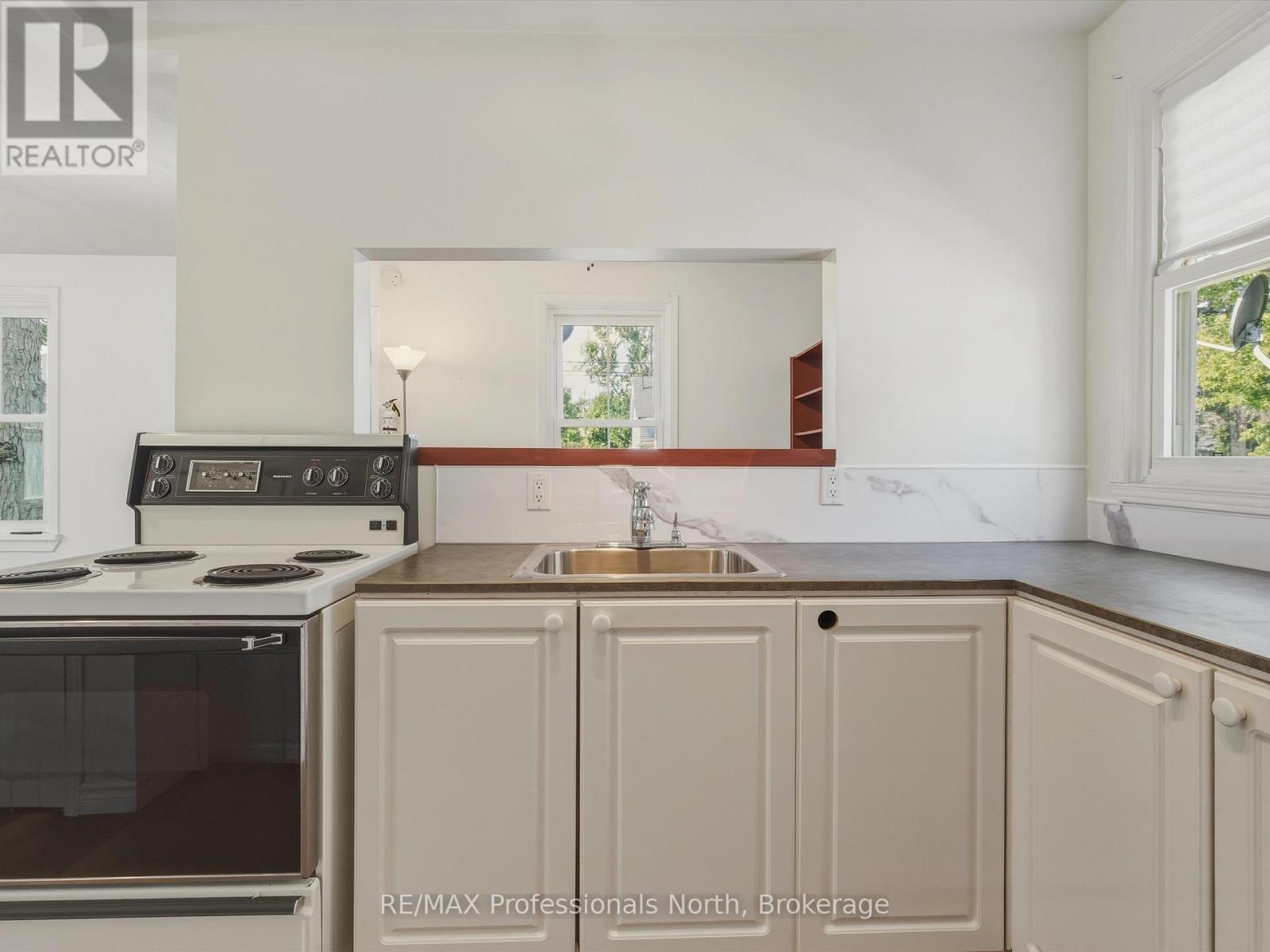 213 JAMES STREET - 13