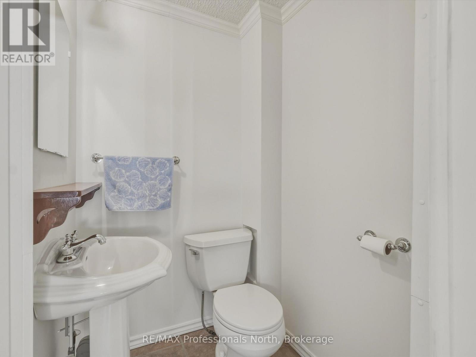 213 JAMES STREET - 22