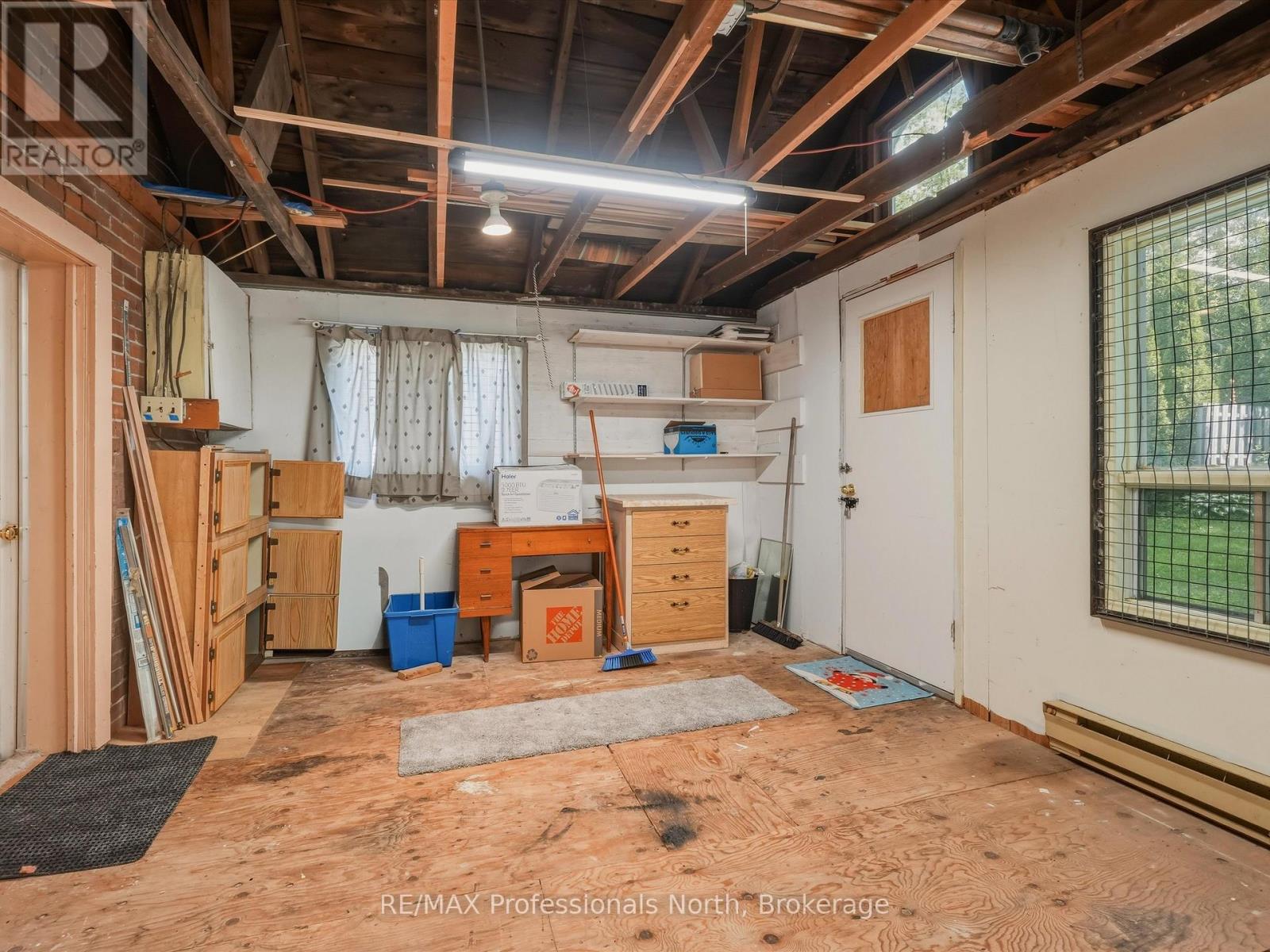 213 JAMES STREET - 26