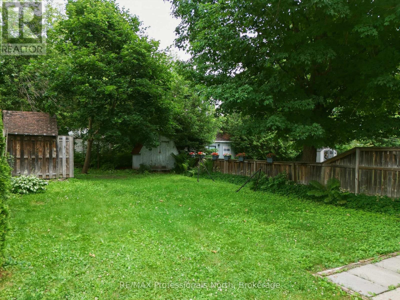 213 JAMES STREET - 30