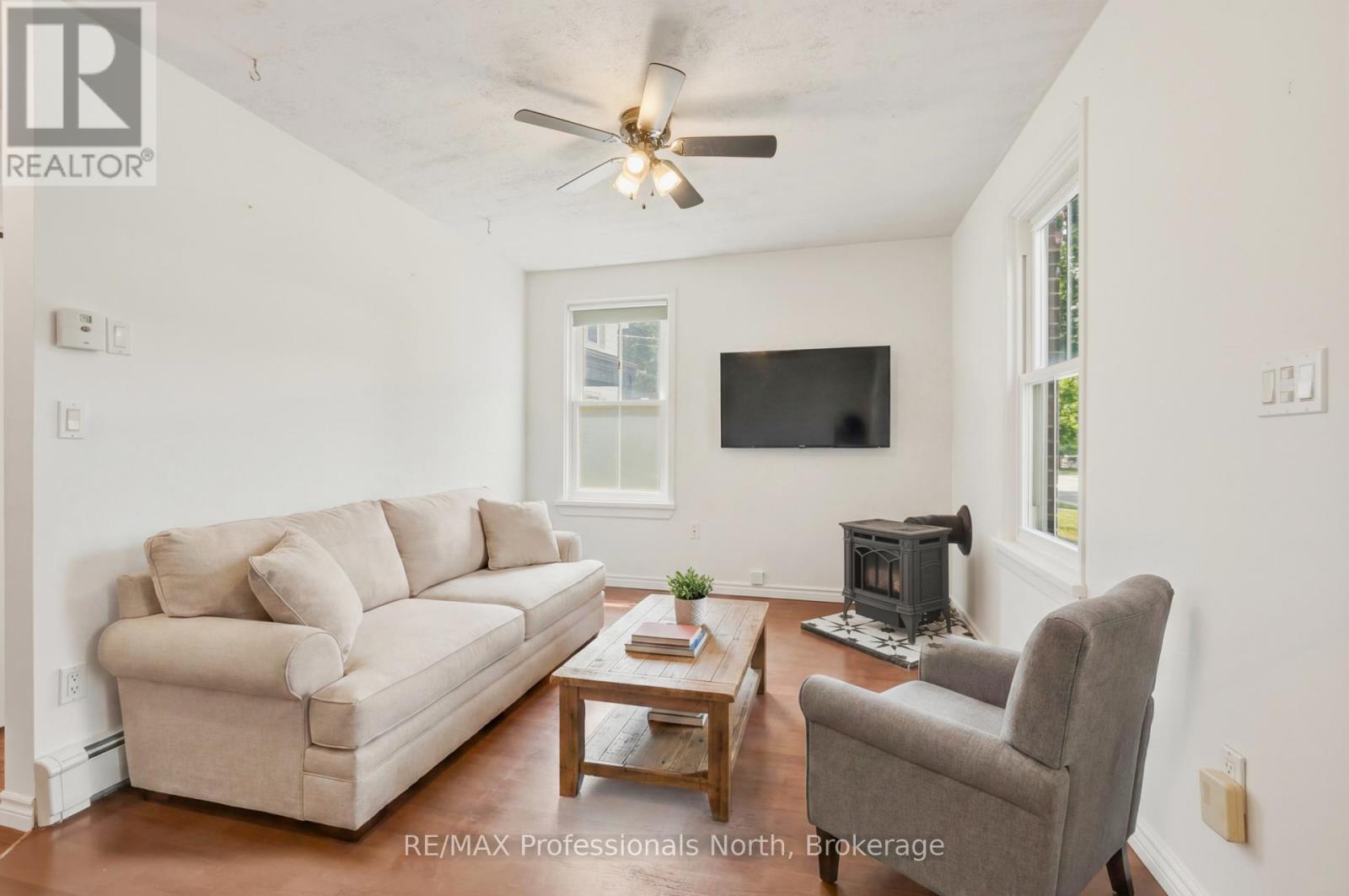213 JAMES STREET - 6