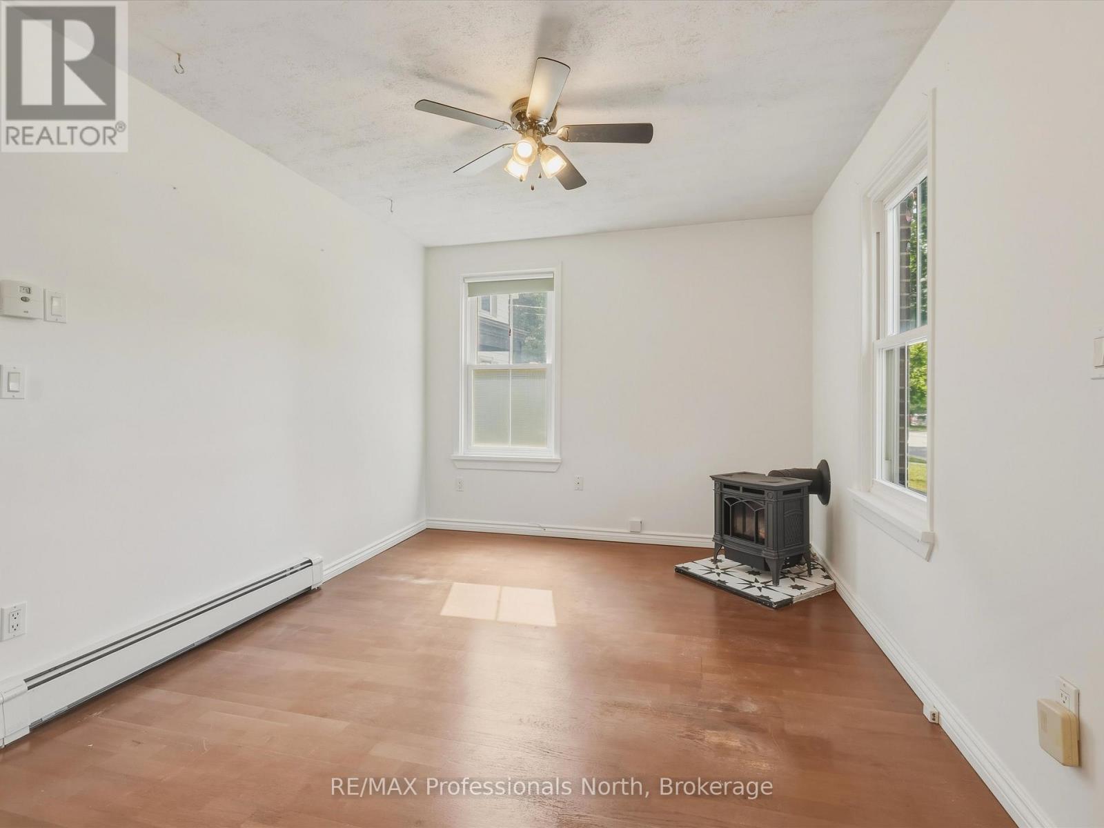 213 JAMES STREET - 8