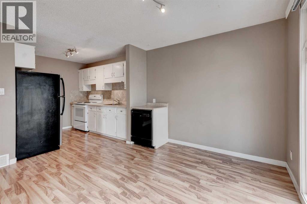11452 8 Street SW - 7