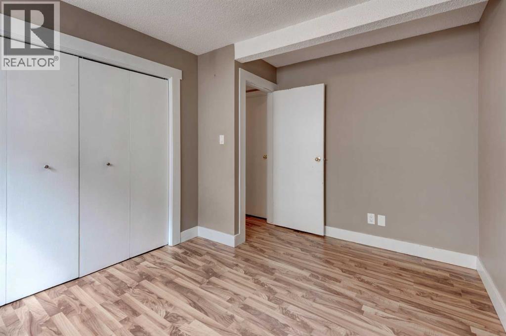 11452 8 Street SW - 19