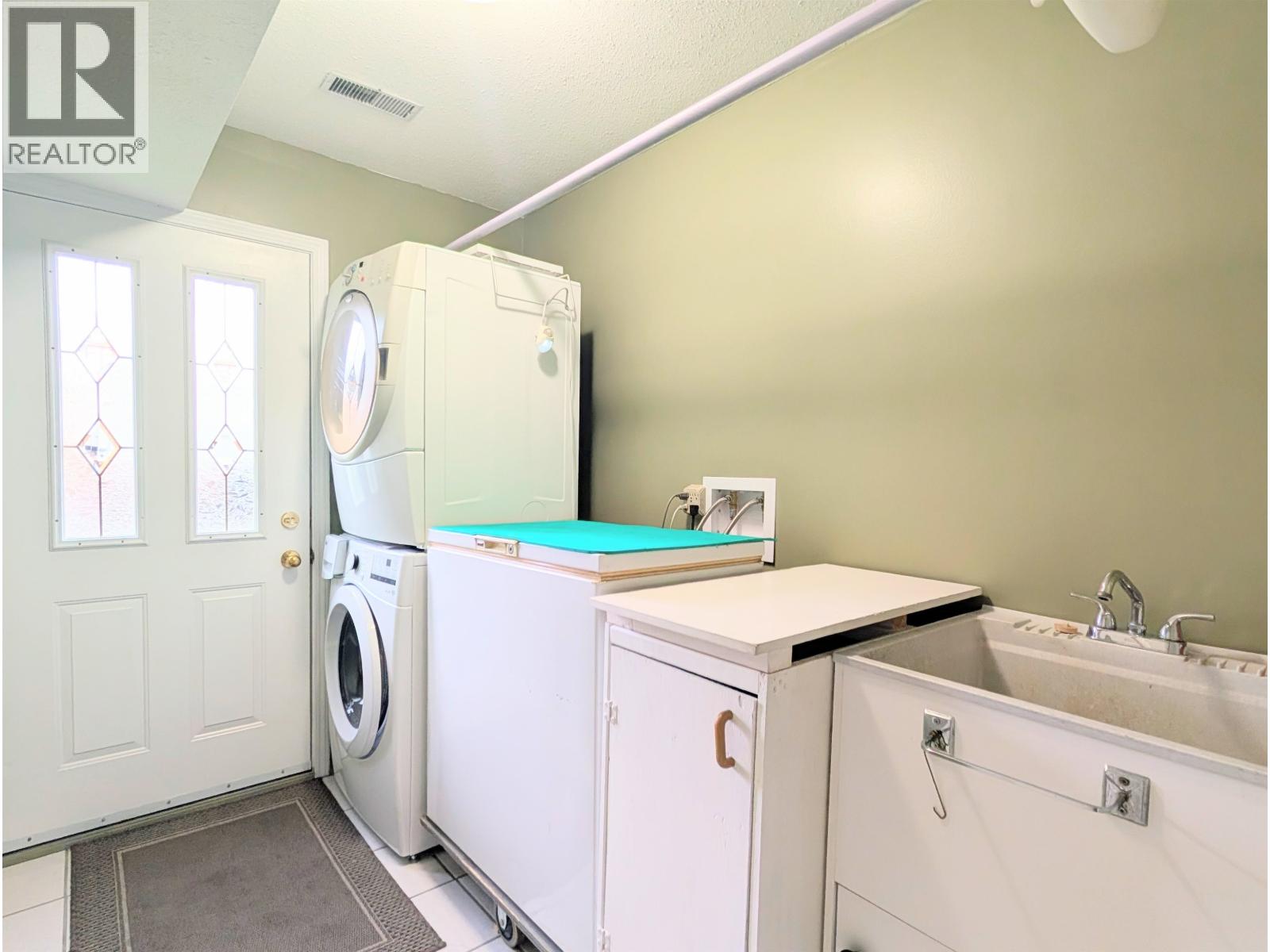 2794 ST ANNE AVENUE - 27