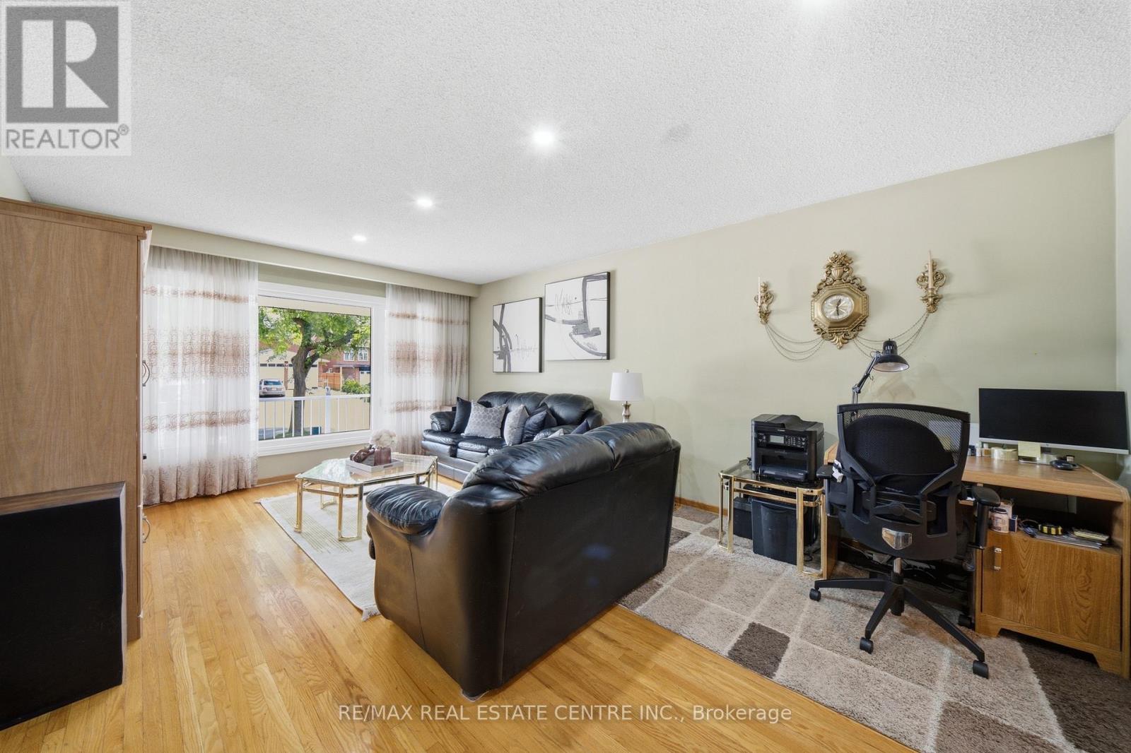4 MANORCREST STREET - Image 7