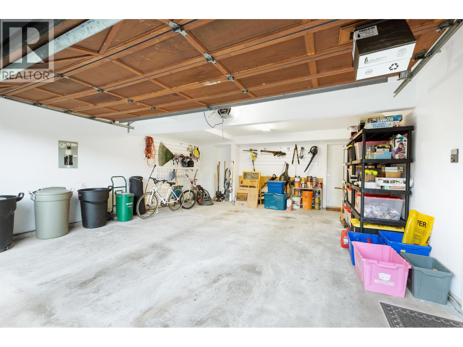 4786 MEADFEILD COURT, West Vancouver