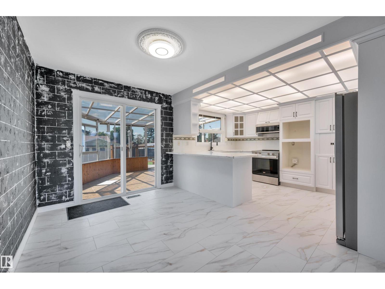 18 MALVERN DR - 12