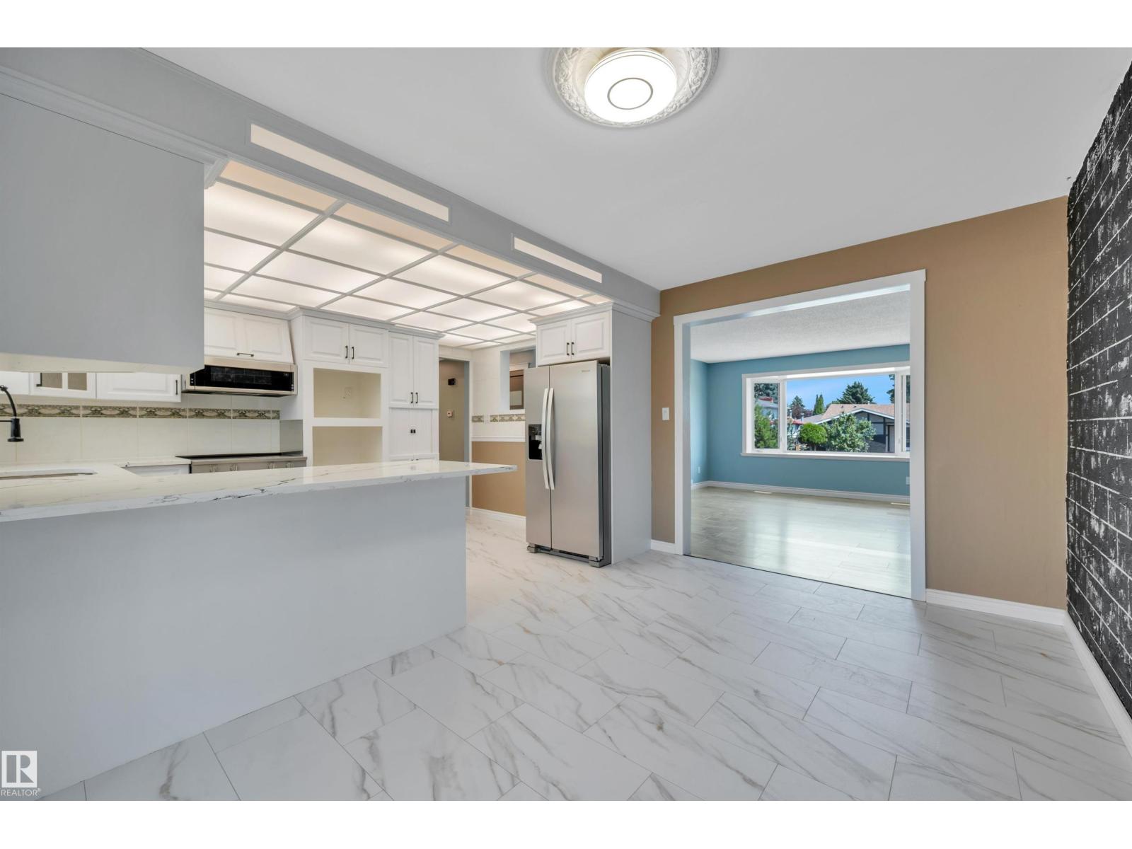 18 MALVERN DR - 13