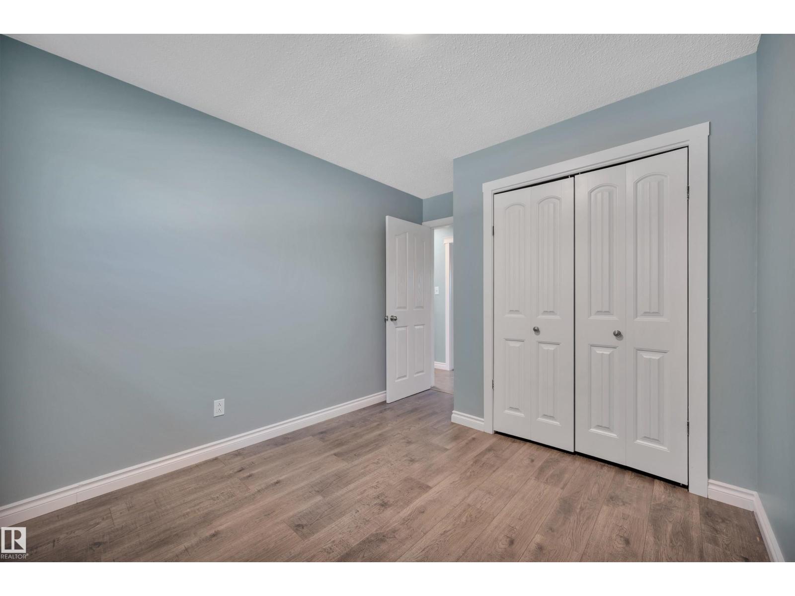 18 MALVERN DR - 25