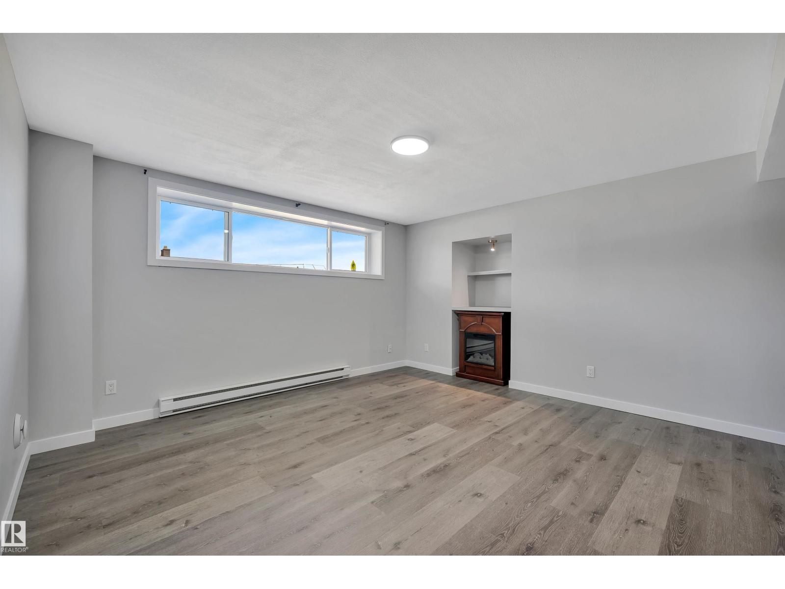 18 MALVERN DR — photo 35